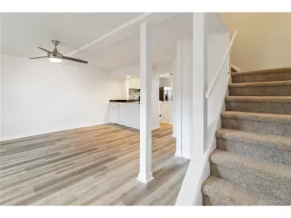 Photo #5: 4205043 Listing 