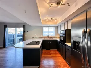 Photo #4: 4208003 Listing