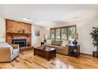 Photo #3: 4208595 Listing