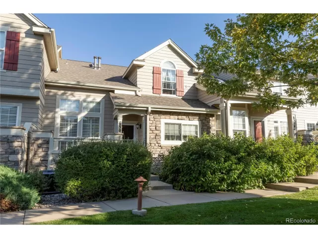 MLS: 4209918 Condo For Sale