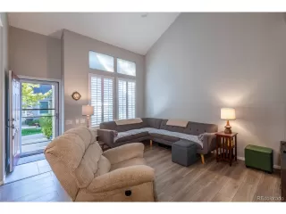 Photo #4: 4209918 Listing