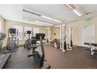 Photo #6: 4210621 Listing