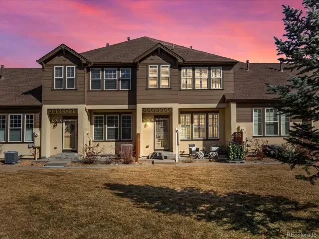 MLS: 4211299 Condo For Sale