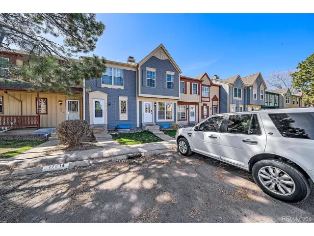 MLS: 4214386 Condo For Sale