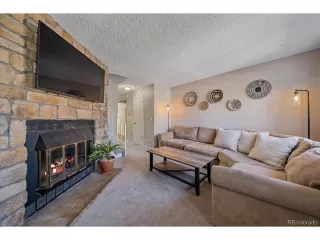 Photo #2: 4214386 Listing 