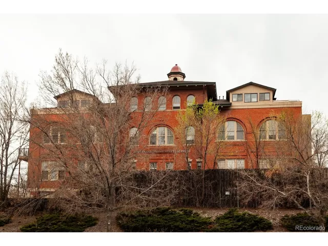 MLS: 4217052 Condo For Sale