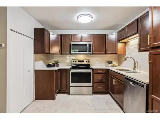 Photo #5: 4218128 Listing 