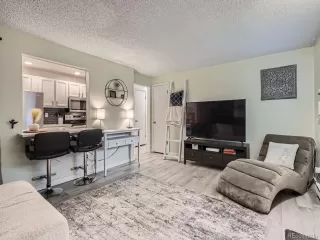 Photo #4: 4221531 Listing