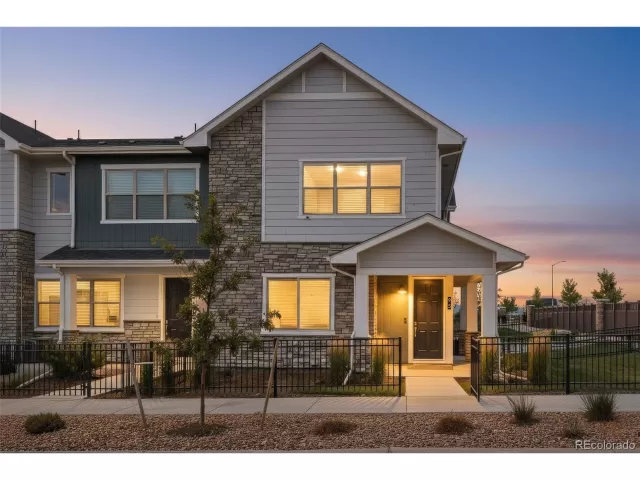 MLS: 4223272 Condo For Sale