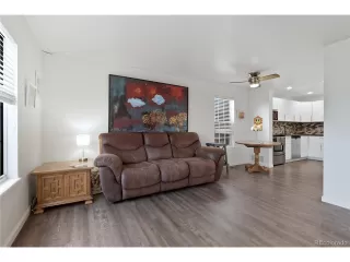 Photo #5: 4224318 Listing