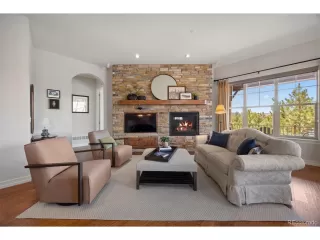 Photo #2: 4225545 Listing