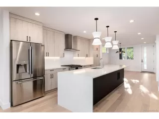 Photo #5: 4226632 Listing