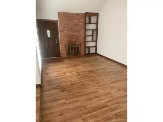 Photo #5: 4226987 Listing