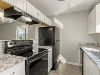 Photo #2: 4228532 Listing