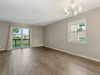 Photo #5: 4228532 Listing