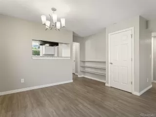 Photo #6: 4228532 Listing