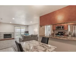 Photo #2: 4229077 Listing 