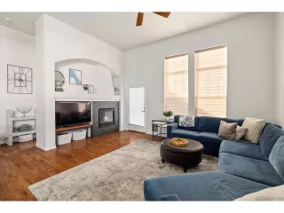 Photo #4: 4229742 Listing