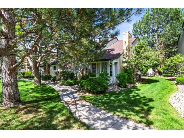 MLS: 4230333 Condo For Sale