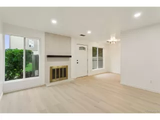 Photo #4: 4232444 Listing