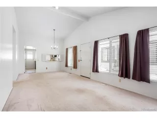 Photo #4: 4232676 Listing 