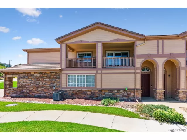 MLS: 4233084 Condo For Sale