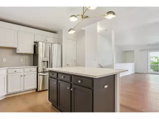 Photo #2: 4233084 Listing 