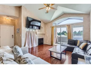 Photo #3: 4233914 Listing