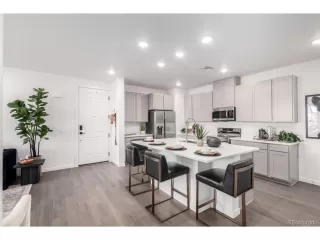 Photo #4: 4234498 Listing