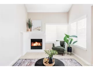 Photo #5: 4235725 Listing