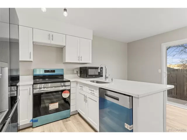 MLS: 4240192 Condo For Sale