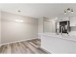 Photo #2: 4240192 Listing