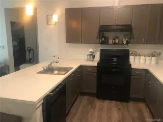 Photo #5: 4241931 Listing