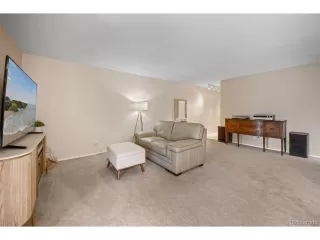 Photo #5: 4243159 Listing 