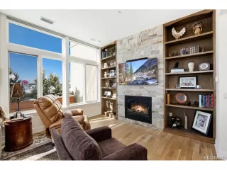 Photo #4: 4243167 Listing