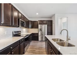 Photo #2: 4246223 Listing