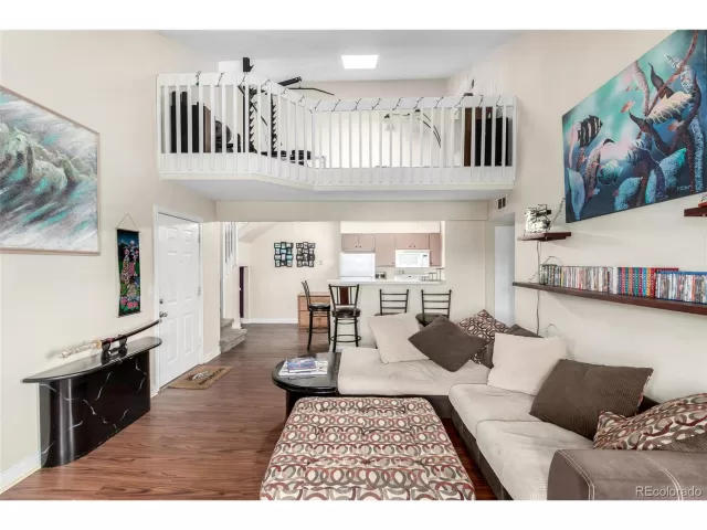 MLS: 4246920 Condo For Sale