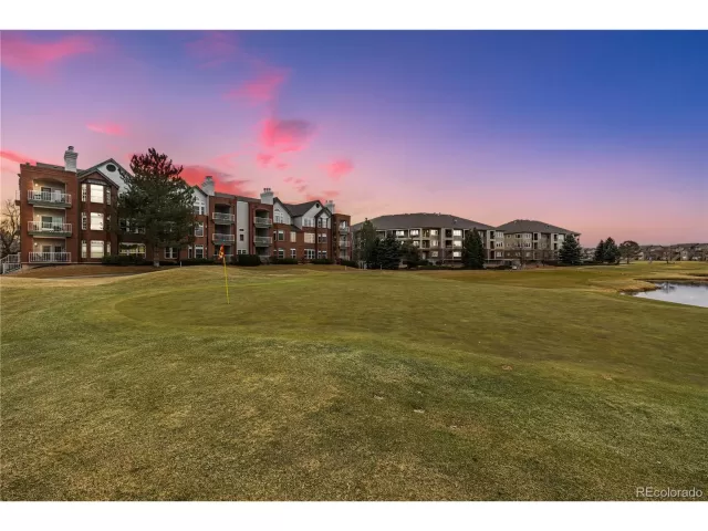 MLS: 4247846 Condo For Sale