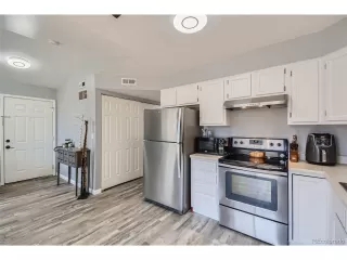 Photo #4: 4248233 Listing 