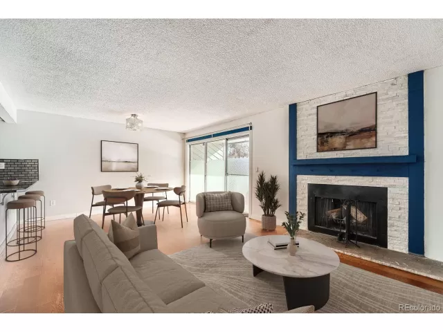 MLS: 4248473 Condo For Sale