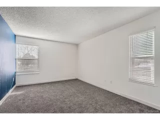 Photo #4: 4248473 Listing