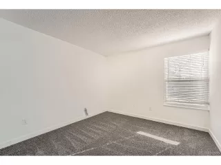 Photo #6: 4248473 Listing