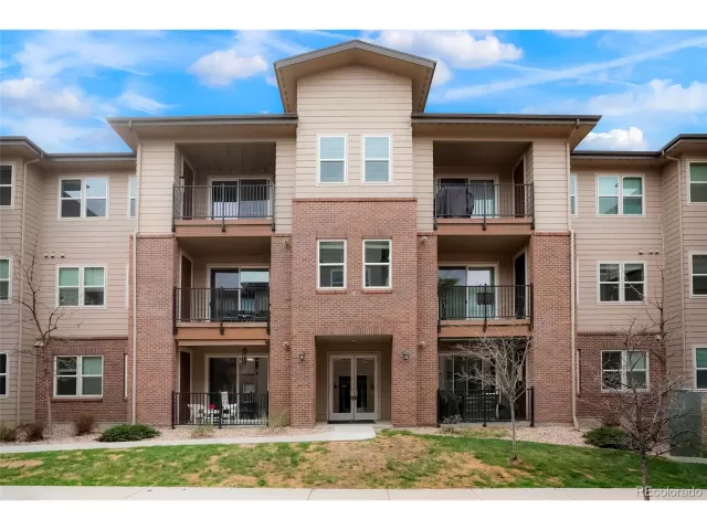 MLS: 4249283 Condo For Sale