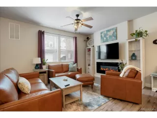 Photo #5: 4249283 Listing