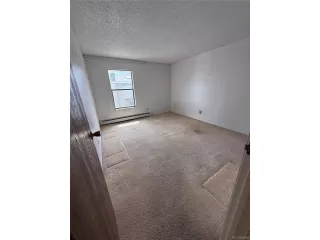 Photo #2: 4249572 Listing