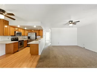 Photo #2: 4250057 Listing