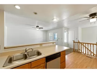 Photo #5: 4250057 Listing