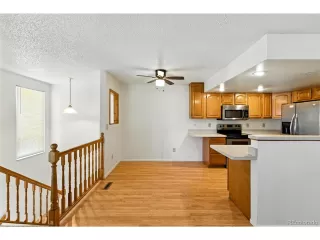 Photo #6: 4250057 Listing