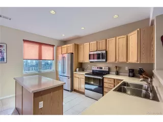 Photo #5: 4250324 Listing 