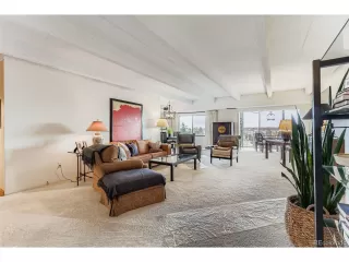 Photo #4: 4253409 Listing 